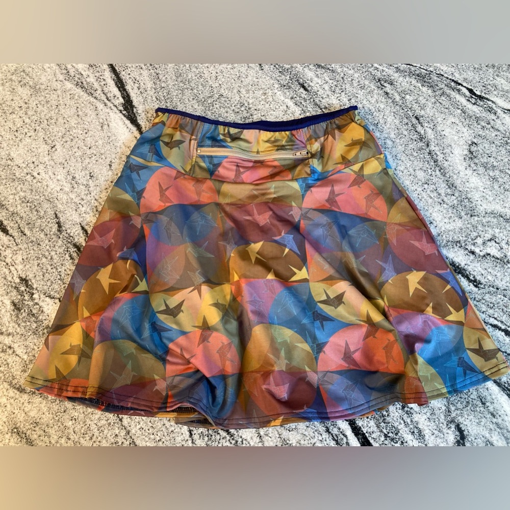 So Sew Running skirt with attached compression shorts. Size Large